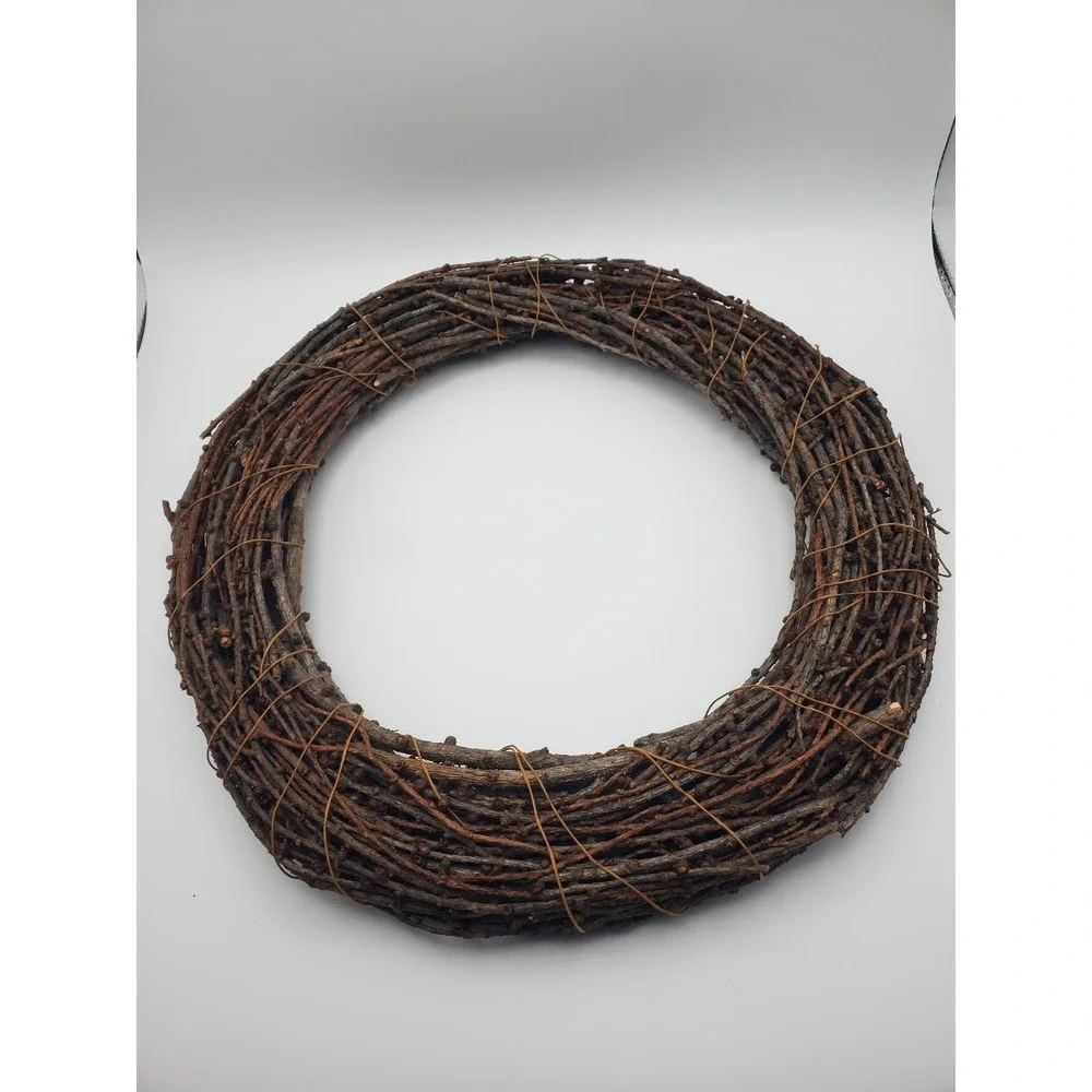 Homemade Wreath (Real Branches) - Decorate to make your own rustic creation